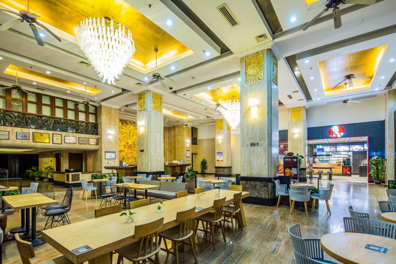 Linda Seaview Hotel Sanya Exterior photo