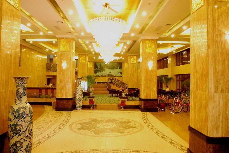 Linda Seaview Hotel Sanya Exterior photo